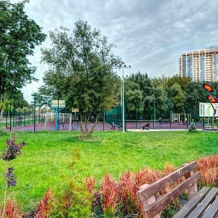 Modern Apartment Near Park Kiev Luaran gambar