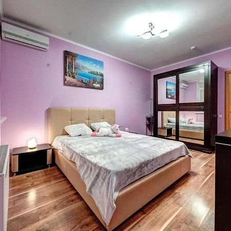 Modern Apartment Near Park Kiev Luaran gambar