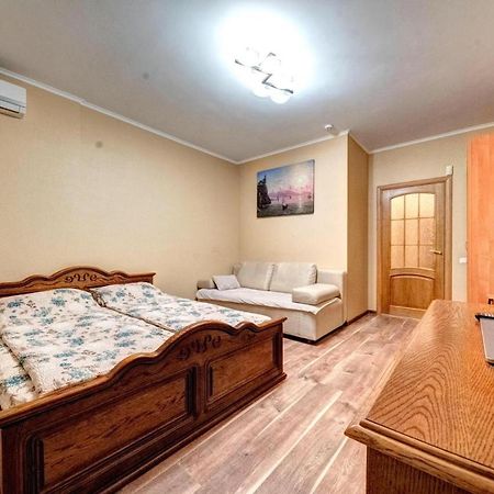 Modern Apartment Near Park Kiev Luaran gambar