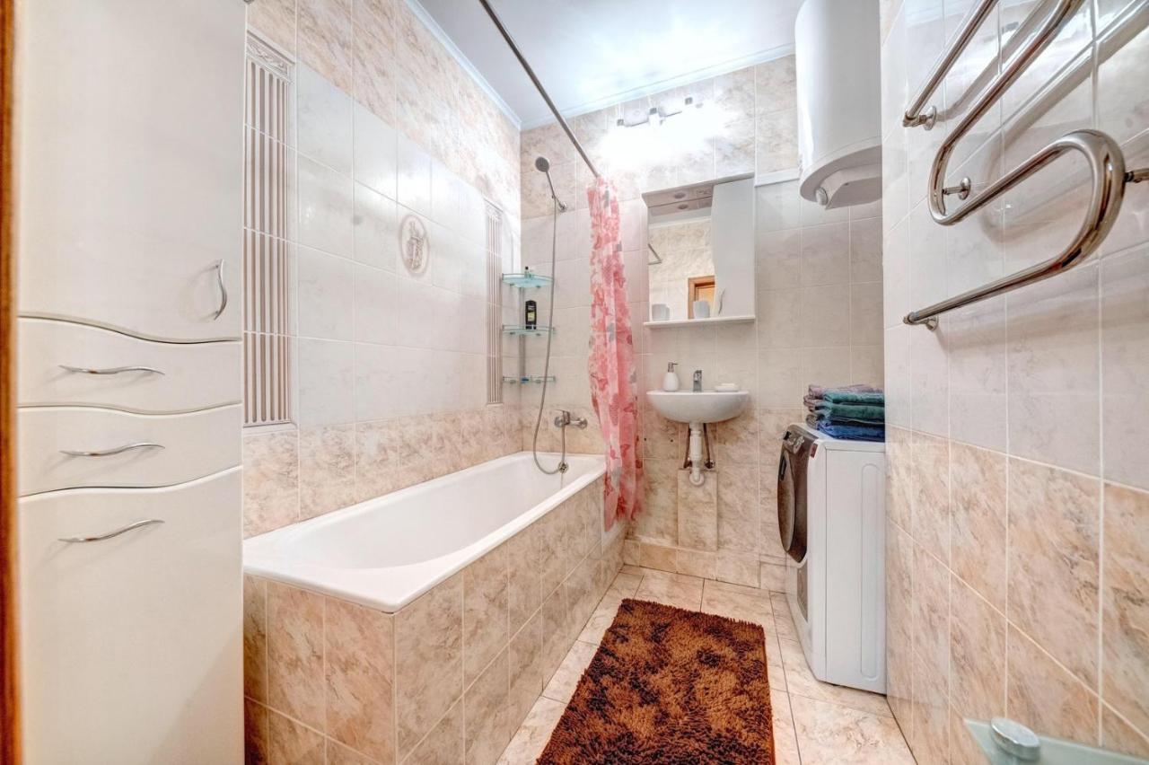 Modern Apartment Near Park Kiev Luaran gambar