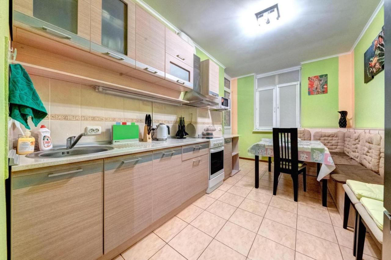 Modern Apartment Near Park Kiev Luaran gambar